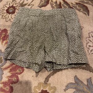 LOFT Olive Patterned Women's Bermudas